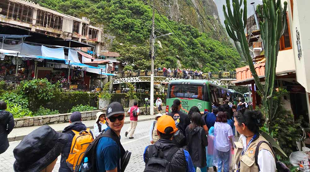 Buses en Aguas Calientes